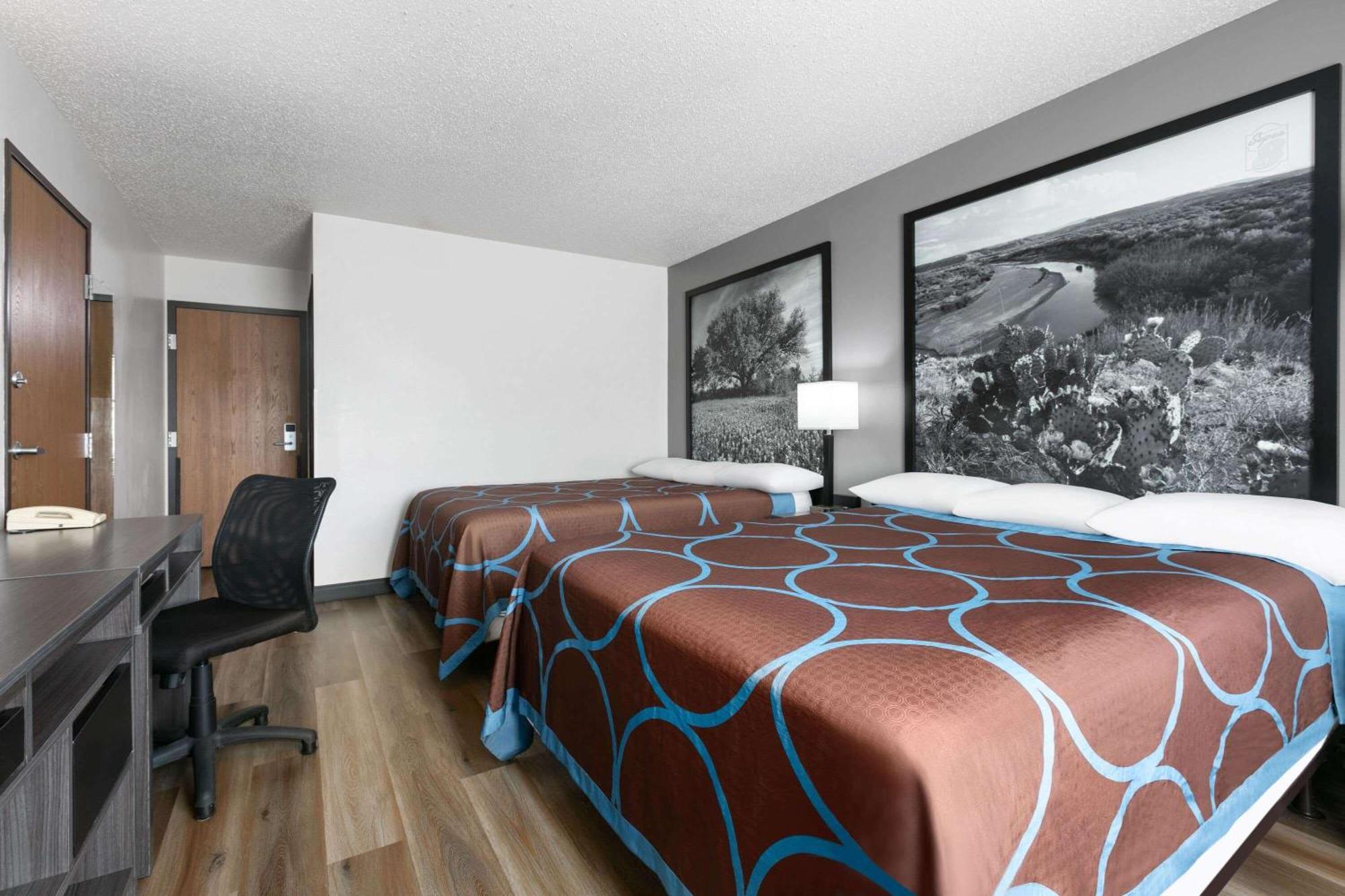 Super 8 By Wyndham Grapevine/Dfw Airport Northwest Hotell Exteriör bild